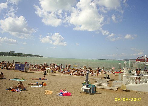Центральный пляж Геленджика